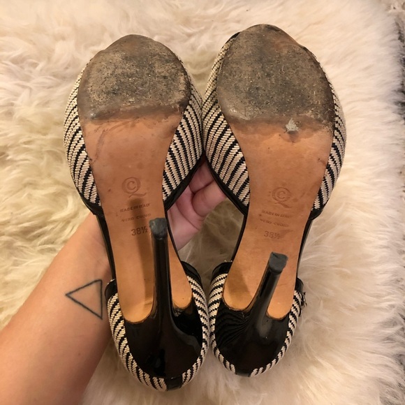 Alexander McQueen Woven Heels - Picture 6 of 7